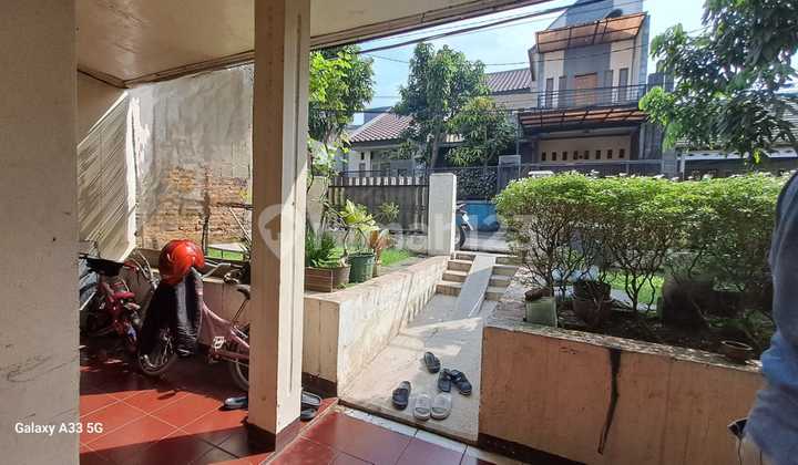 Rumah Hitung Tanah Lokasi Strategis Cocok untuk Kost2an di Jaksel
