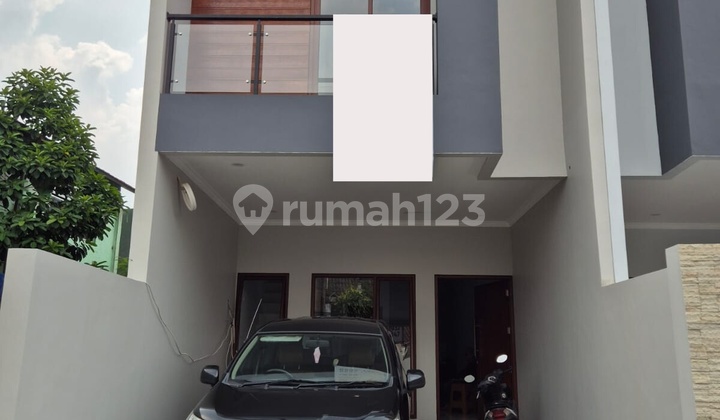 Rumah 2 Lantai Dalam Cluster Modern di Pasar Minggu Jakarta Selatan