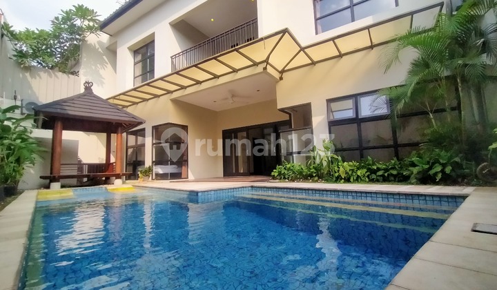 DIJUAL RUMAH LUXURY DALAM KOMPLEK EKLUSIF DI TB SIMATUPANG JAKARTA SELATAN