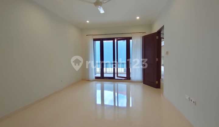 Rumah Siap Huni Furnished Ada Kolam Renang Parkiran Luas di Lebak Bulus Jaksel 2