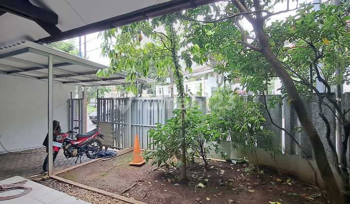 Rumah 2 Lantai Dalam Kawasan Elit Jakarta Selatan 