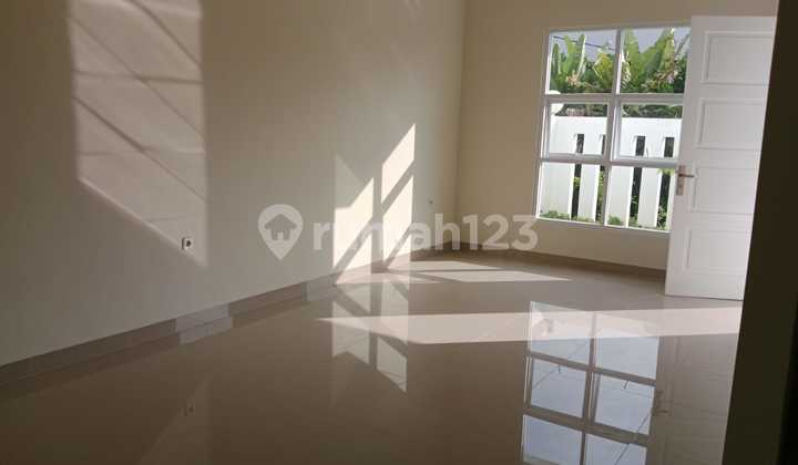 New 2-Story House in a Complex, Strategic Location in Cinere. 2