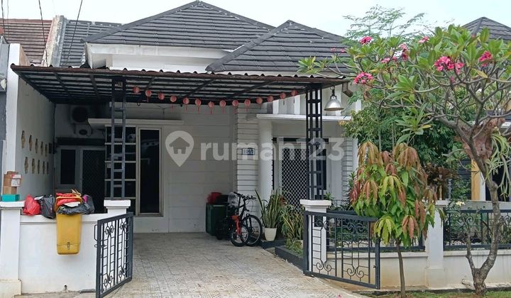 Rumah Dalam Cluster Dibawah Harga Pasar Bebas Banjir di Pamulang.