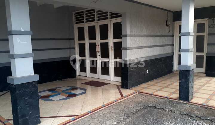 Rumah Dalam Komp;ek yang Asri, Aman dan Nyaman one gate system di Pamulang