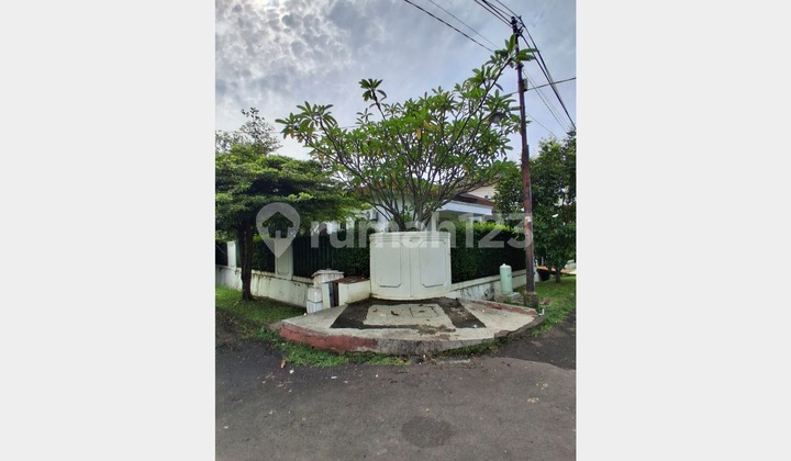 Rumah Komplek Perumahan di Cinere Rumah Komplek Perumahan di Cinere