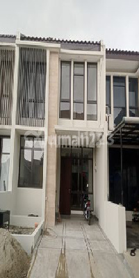 Rumah Baru 2 Lantai ,Siap Huni di Cirendeu Bebas Banjir