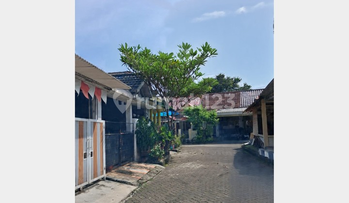 Fully Renovated Flood-Free House in a Complex in Pamulang