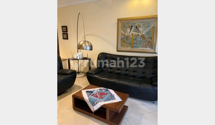 Rumah Sewa 2 Lantai Kondisi Bagus Dan Siap Huni di Pondok Indah Rumah Sewa 2 Lantai Kondisi Bagus Dan Siap Huni di Pondok Indah