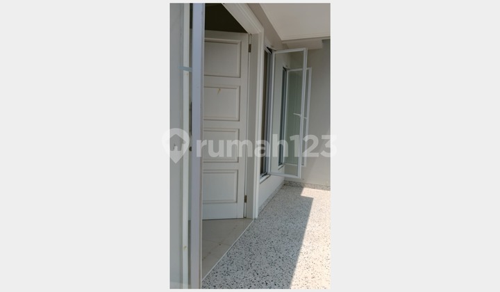 New House for Rent, Strategically Located in a Complex in Cinere 2