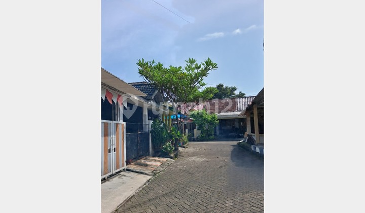2-Story House in a Complex, Ready to Occupy, Flood-Free in Pamulang 2-Story House in a Complex, Ready to Occupy, Flood-Free in Pamulang