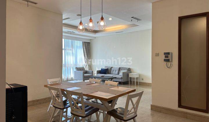 For Rent, Capital Residence 2