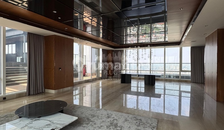 For Sale, Providence Park  2