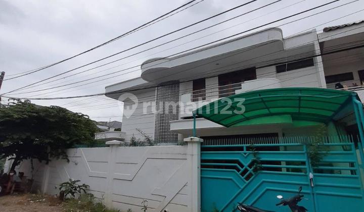 For Sale, Rumah di Taman Ratu 2