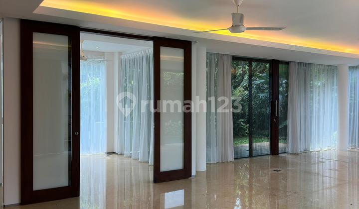 For Rent, House in Senopati 2
