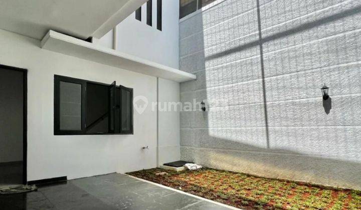 Dijual Rumah Siap Huni Shm 2 Lantai Bagus Timur Lebak Bulus  1