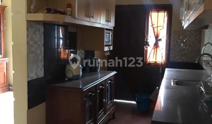 Disewakan Rumah Bagus Semi Furnished Dalam Komplek di Gandul 2