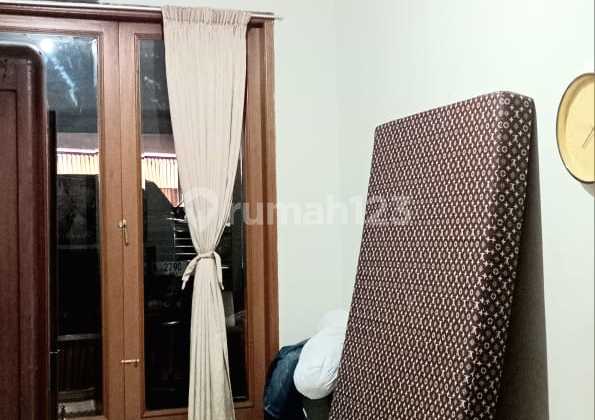 Rumah sewa murah ada Renovasi Shm Jl. Abdul Majid Raya jak-sel 2