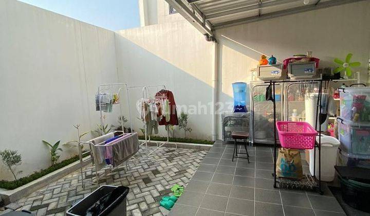 Dijual Rumah 2 Lantai Baru SHM  Timur  di The Garden sawangan 2