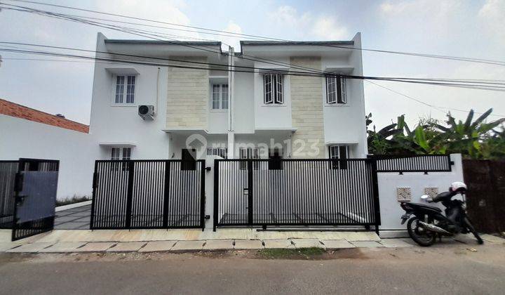 Rumah Baru siap huni 2 lantai HAK MILIK lokasi cirendeu Tangsel 1