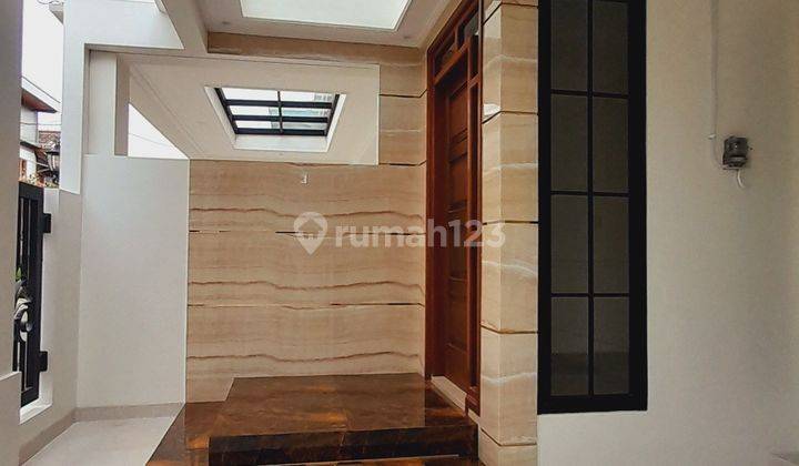 Dijual Rumah 2 Lantai Shm Bagus Selatan Siap Huni Di Cinere  1