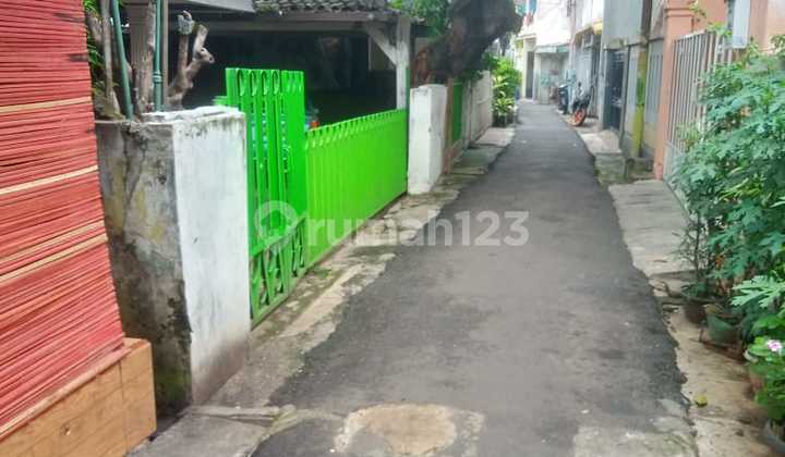 Dijual Murah Dibawah Harga Pasar Rumah Hitung Tanah AJB Jaktim Dijual Murah Dibawah Harga Pasar Rumah Hitung Tanah AJB Jaktim