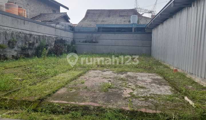 Disewakan Rumah untuk Gudang 1 Lantai Luas 1050Mtr Limo Depok Disewakan Rumah untuk Gudang 1 Lantai Luas 1050Mtr Limo Depok