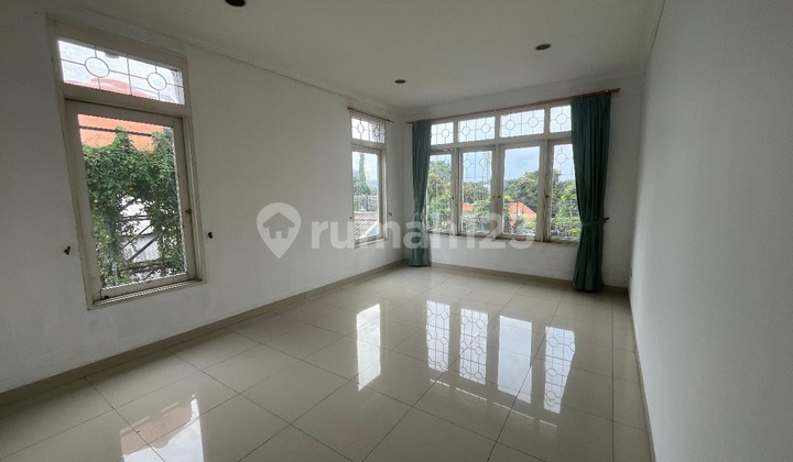 Rumah Murah 2 Lantai Butuh Minim Renovasi Shm Cilamdak Jaksel  2