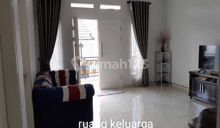 Dijual Cepat Rumah Bagus Siap Huni 3lantai Di Pangkalan Jati