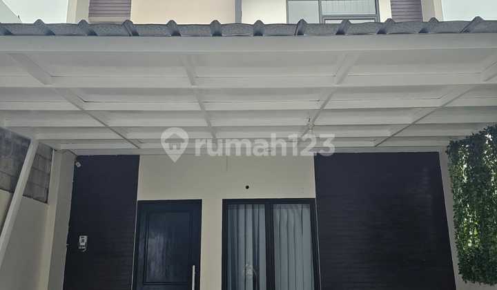 Dijual Rumah di Cimanggis 2 Lantai Siap Huni Dijual Rumah di Cimanggis 2 Lantai Siap Huni