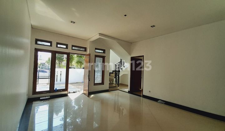 2-Story House for Rent, Good Condition, SHM, North Cinere, Depok 2-Story House for Rent, Good Condition, SHM, North Cinere, Depok