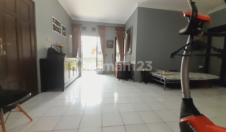 Dijual Cepat Rumah 1 Lantai Bagus Shm Komplek Meruyung Depok