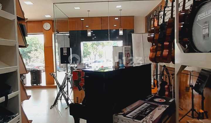 Ruko 3 Lantai Bagus Bu Unfurnished SHM di Cibinong Bogor Jawabarat