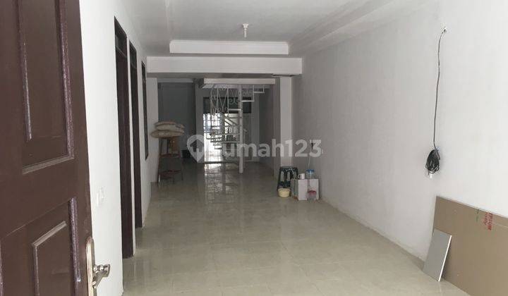 Rumah Unfurnished di Pegangsaan Indah, Jakarta Utara 2