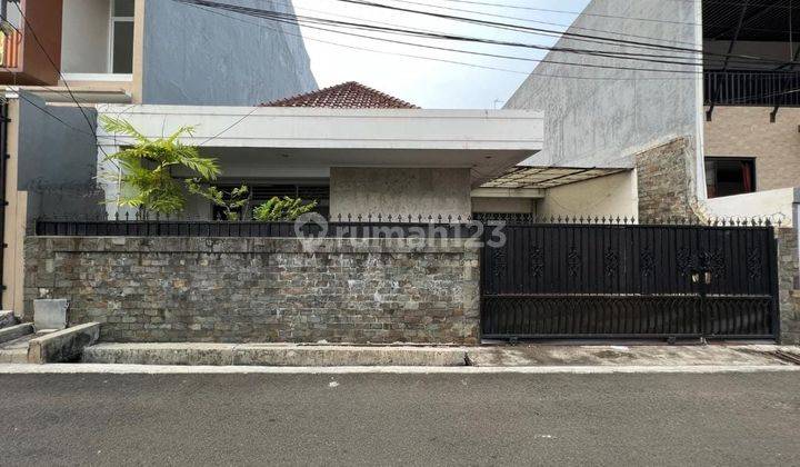 Hitung tanah bonus bangunan Tomang, Jalan Turi, Rumah Siap Huni Luas 205 Meter Persegi 1