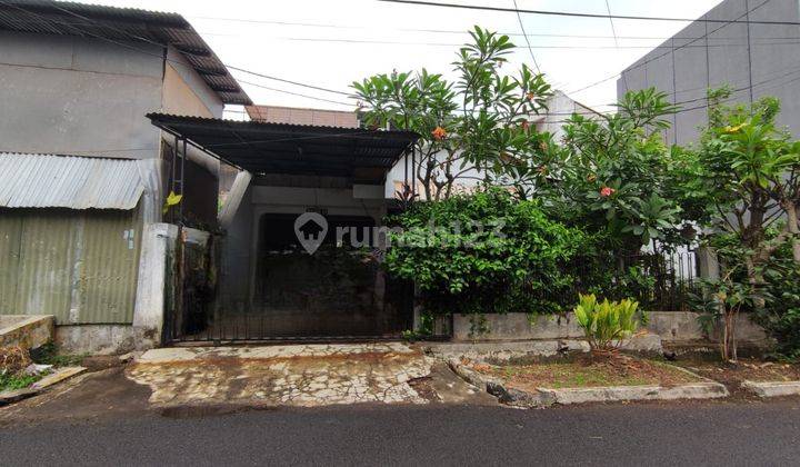 Rumah Tua Hitung Tanah Lokasi Bagus Taman Alfa Indah 1