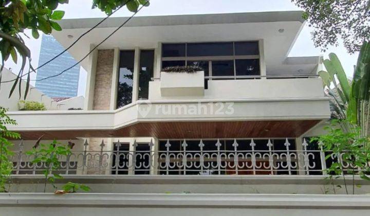 For Rent House At Senopati Area Sudirman Scbd 4+2 Br, Walking Distance To Ashta District 8 Mall 1