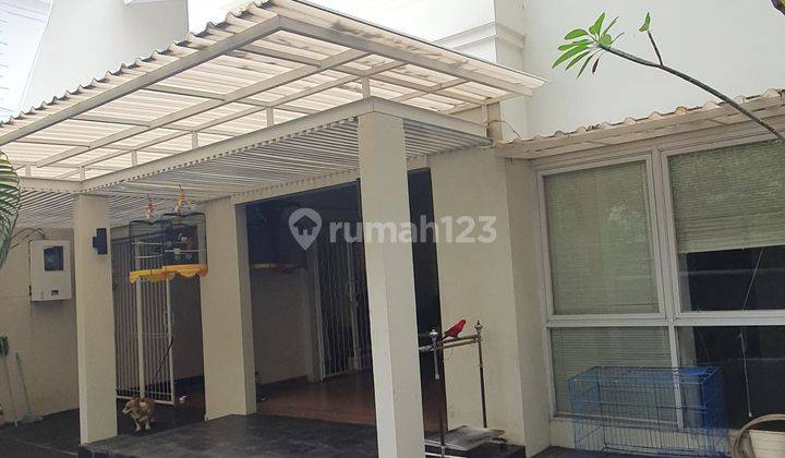 For Rent House At Denpasar Mega Kuningan 4 Br, 1 Study Room, Furnished, Strategic, Close To Lrt Mrt Busway 1