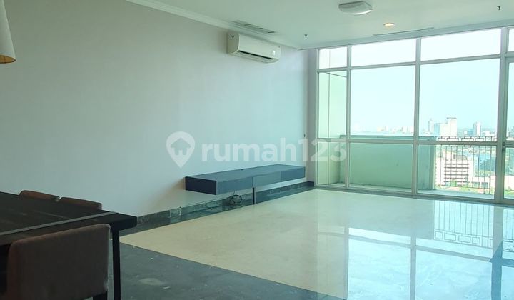 For Rent Bellagio Mansion Mega Kuningan Apartment 4 BR - Private Lift Close to LRT MRT Busway One Satrio 2