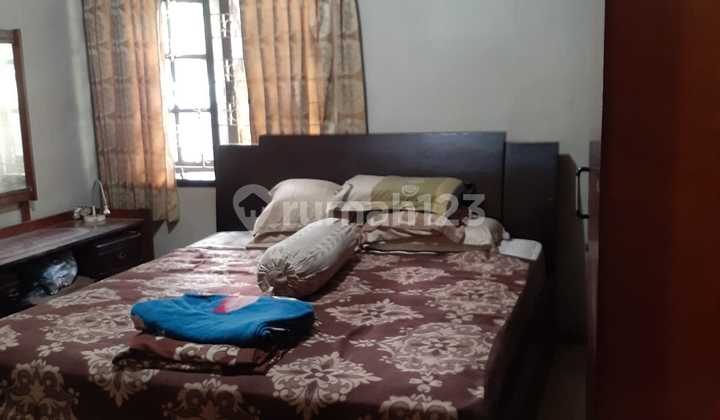 House Needs Minimal Renovation Unfurnished Freehold Bintaro, South Jakarta 2