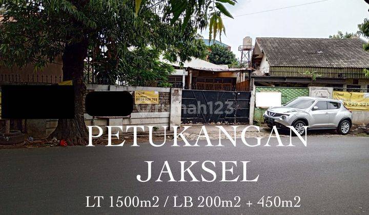 Rumah Lama Hitung Tanah di Petukangan Utara, Jaksel 1