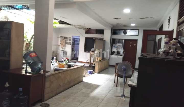 Rumah Butuh Minim Renovasi Unfurnished HGB Tebet, Jakarta Selatan 2
