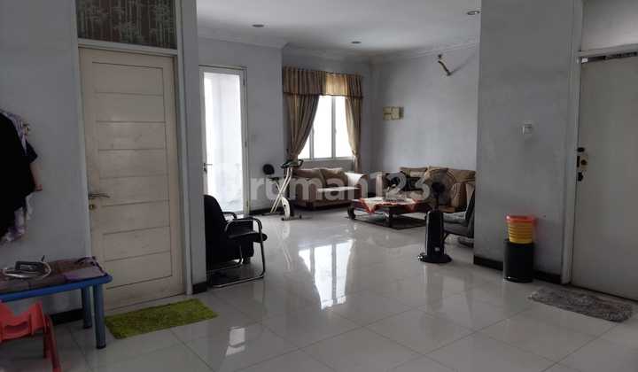 Rumah Bagus SHM Ulujami, Jakarta Selatan