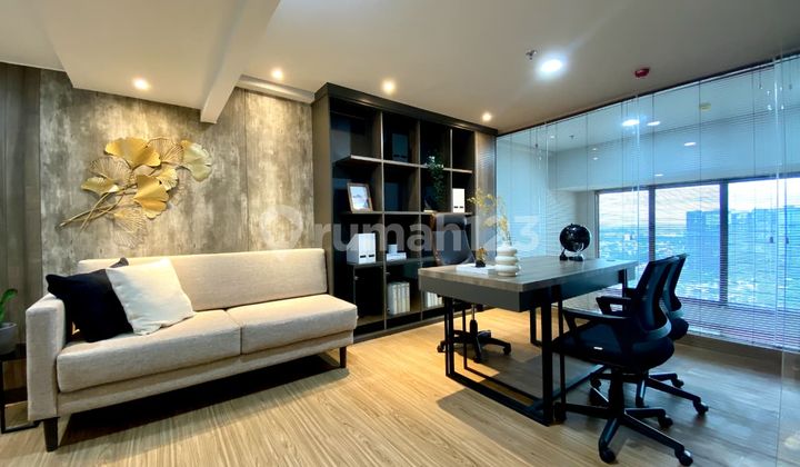 Perkantoran, 2 Lantai, SHM, Dekat Akses LRT 2