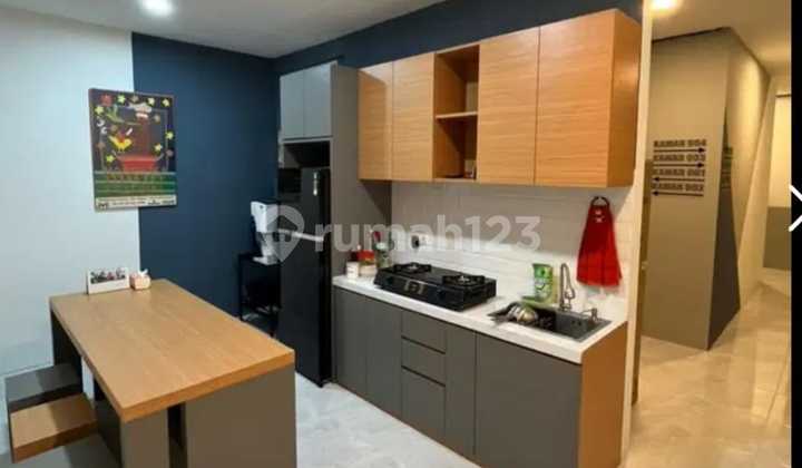 Executive Women's Boarding House, Safe, Comfortable, Strategic 2