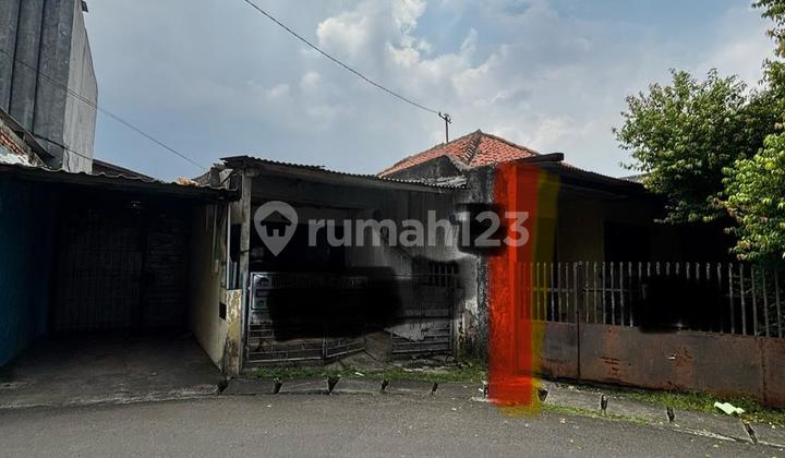 Dijual Rumah Lama Lokasi Di Jl H Nawi Dalam, Jakarta Selatan