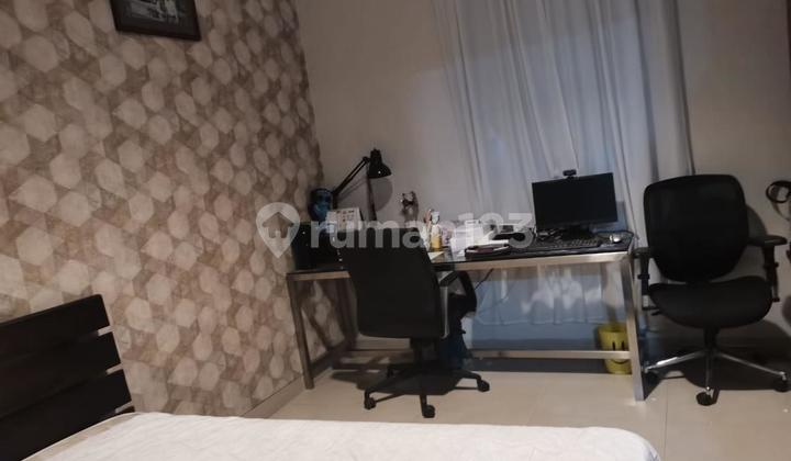 2-Story Residential House in Lippo Karawaci Housing Complex 2