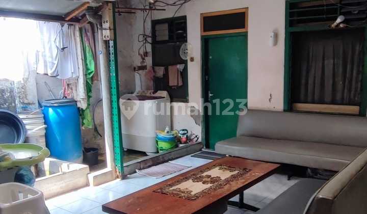 Rumah Lokasi Strategis Di Pusat Kota