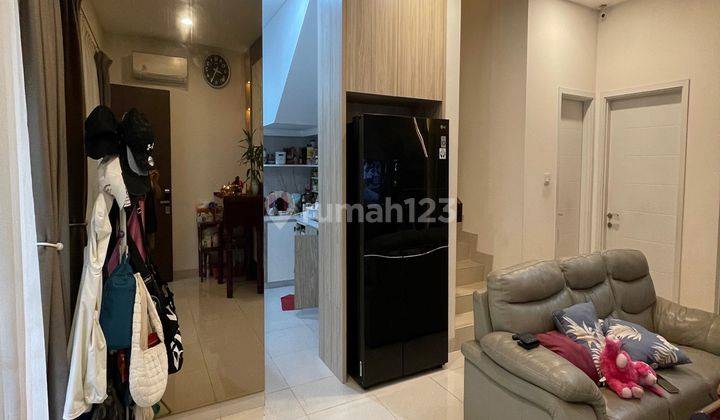 DIJUAL RUMAH PURI RIVIERA METLAND HADAP SELATAN  2