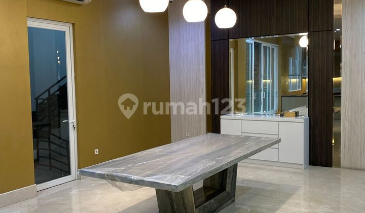Dijual Rumah Mewah Pik Desaign Minimalis Moderen Hadap Selatan 2
