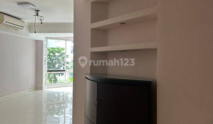 Apartment 3 Bedroom Condominium Taman Anggrek Jakarta Barat 2